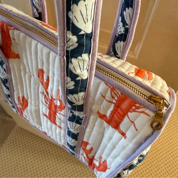 Sara Fitz Lobster & Shell Print Barrel Shaped Tote Bag - Picture 4 of 16